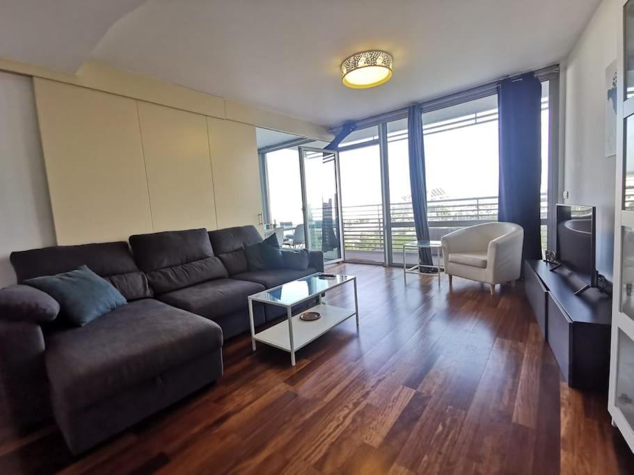 Ral48 Apartment Sant Adria de Besos Exterior photo